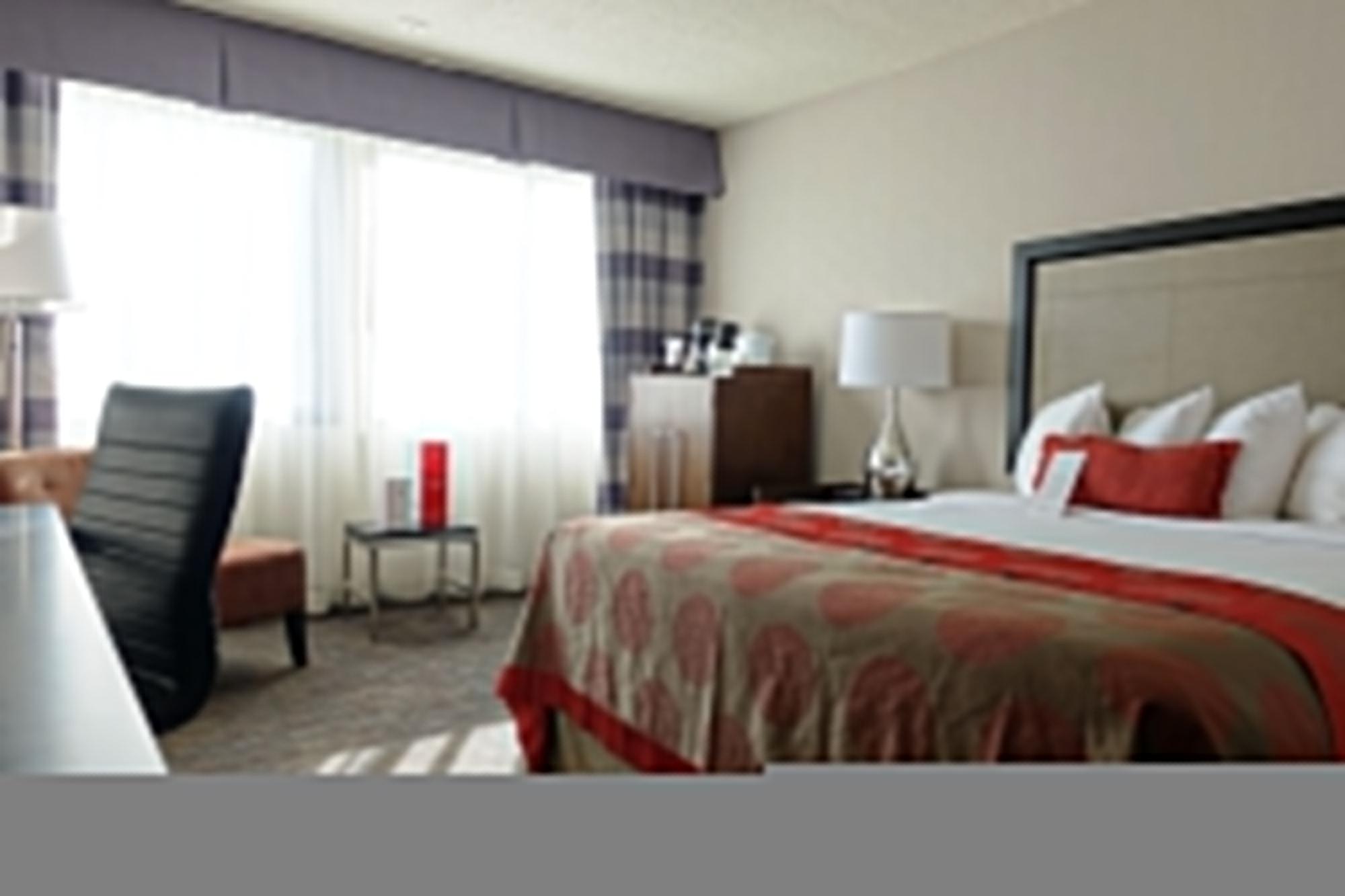 Отель Ramada Plaza By Wyndham Regina Downtown Экстерьер фото